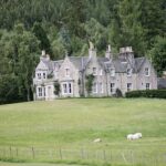Balmoral cottage,wheelchair-friendly lift,Queen Elizabeth,platinum jubilee,